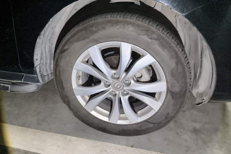 Used Mazda CX-7 2014 2.3T Smart All-Wheel-Drive Sport Edition Right Front Wheel Hub