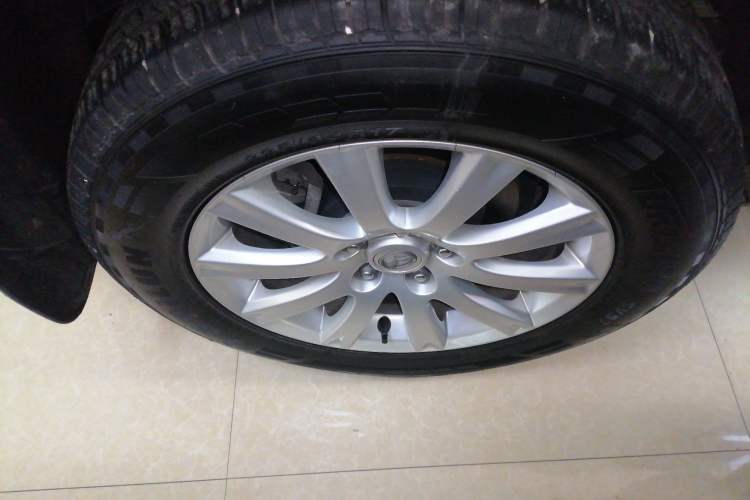 Used Mazda CX-7 2014 2.5L 2WD Luxury Edition Right Rear Wheel Hub