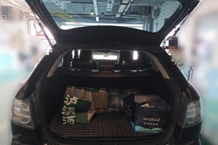 Used Mazda CX-7 2014 2.5L 2WD Luxury Edition Trunk