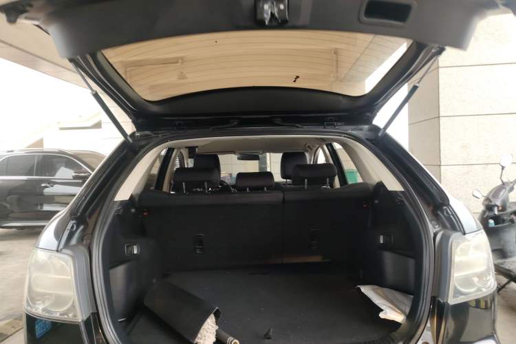 Used Mazda CX-7 2014 2.5L 2WD Fashion Edition Trunk
