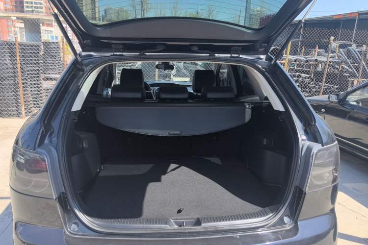 Used Mazda CX-7 2014 2.3T Smart All-Wheel Drive Supreme Edition Trunk