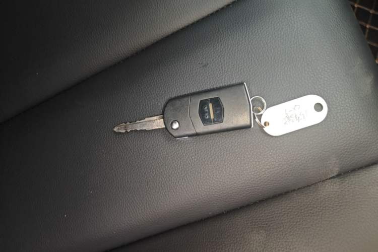 Used Mazda CX-7 2014 2.5L 2WD Fashion Edition Vehicle Key