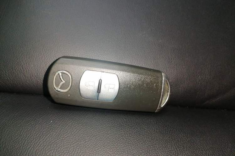 Used Mazda CX-7 2014 2.5L 2WD Luxury Edition Vehicle Key