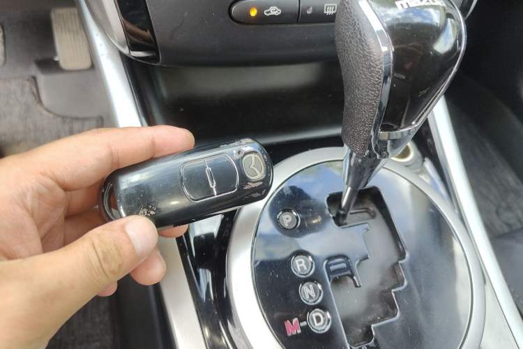 Used Mazda CX-7 2014 2.5L 2WD Luxury Edition Vehicle Key