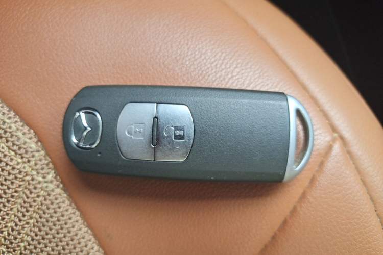 Used Mazda CX-7 2014 2.3T Smart All-Wheel-Drive Sport Edition Vehicle Key
