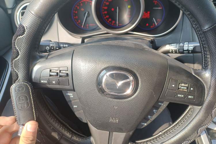 Used Mazda CX-7 2014 2.5L 2WD Premium Edition Vehicle Key