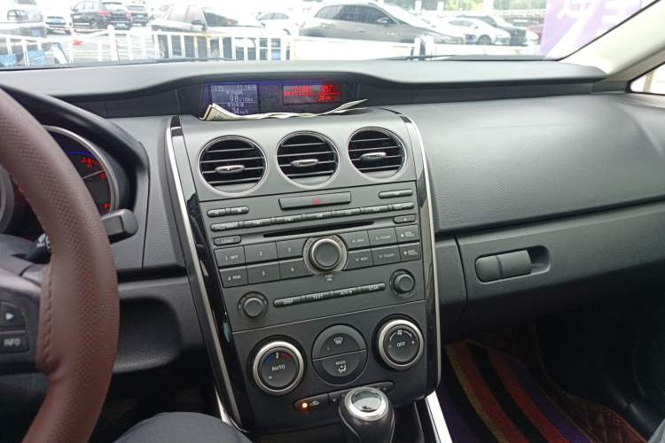 Used Mazda CX-7 2014 2.5L 2WD Premium Edition Audio And AC Panel