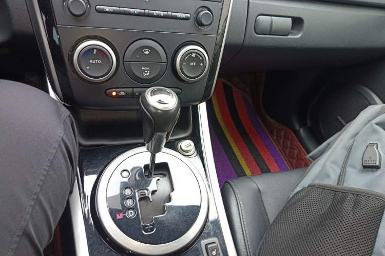 Used Mazda CX-7 2014 2.5L 2WD Premium Edition Gear Lever