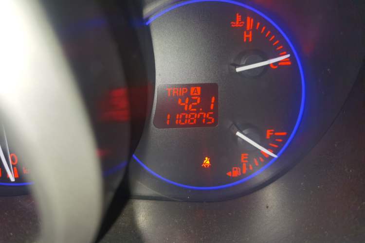 Used Mazda CX-7 2014 2.3T Smart All-Wheel-Drive Sport Edition Odometer Close Up