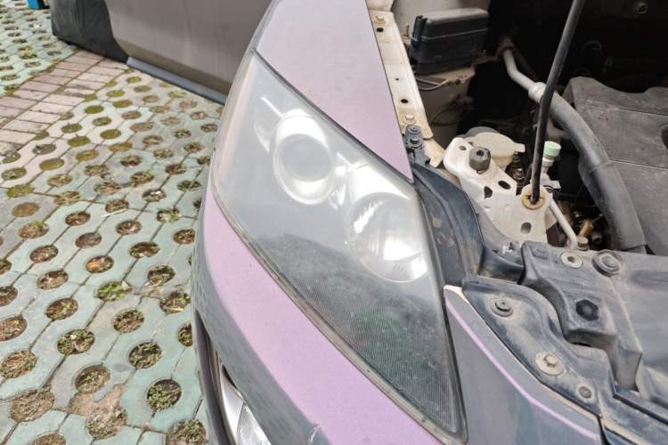 Used Mazda CX-7 2014 2.5L 2WD Luxury Edition Right Front Headlight