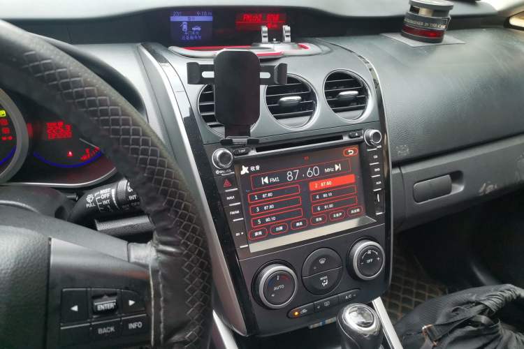Used Mazda CX-7 2014 2.5L 2WD Luxury Edition Audio And AC Panel