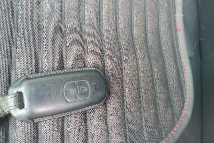 Used Mazda CX-7 2014 2.5L 2WD Luxury Edition Vehicle Key