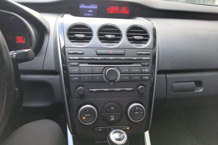 Used Mazda CX-7 2014 2.5L 2WD Luxury Edition Audio And AC Panel