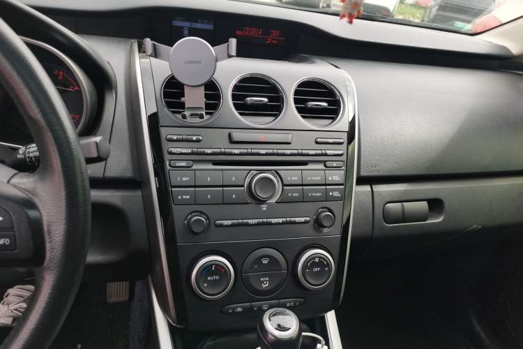 Used Mazda CX-7 2014 2.3T Smart All-Wheel Drive Supreme Edition Audio And AC Panel