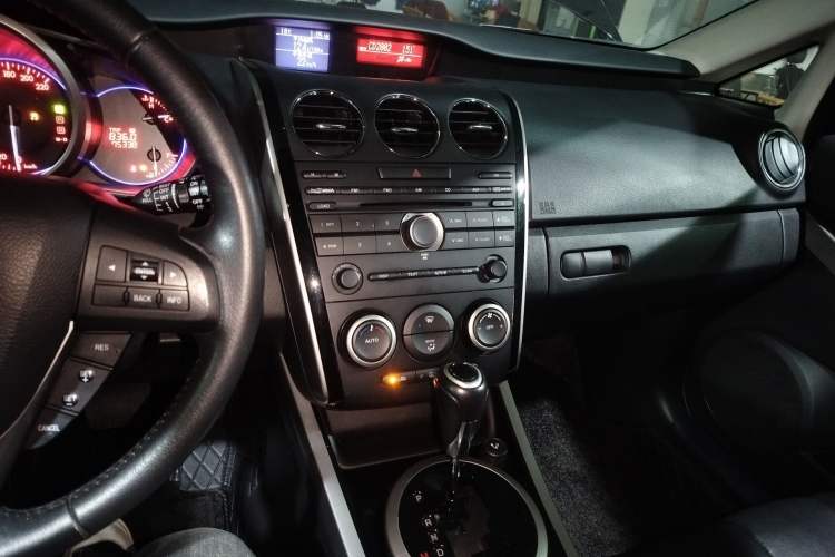 Used Mazda CX-7 2014 2.5L 2WD Luxury Edition Audio And AC Panel