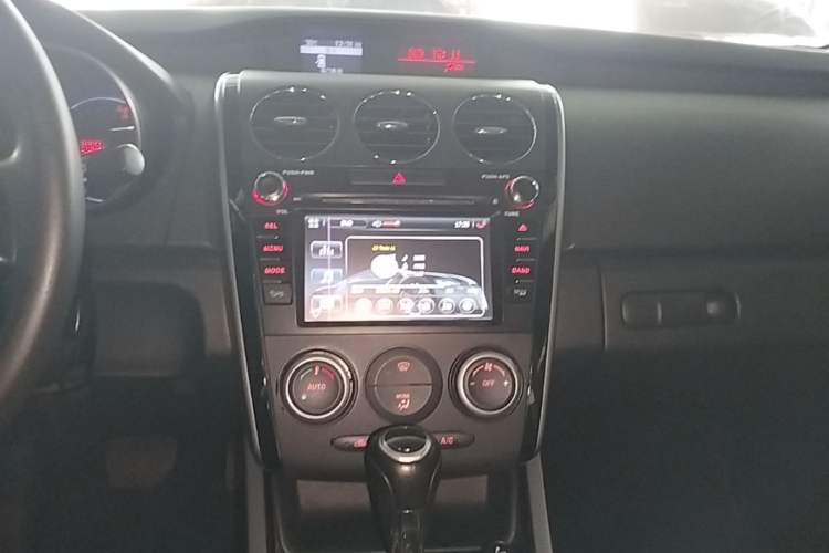 Used Mazda CX-7 2014 2.3T Smart All-Wheel Drive Supreme Edition Audio And AC Panel