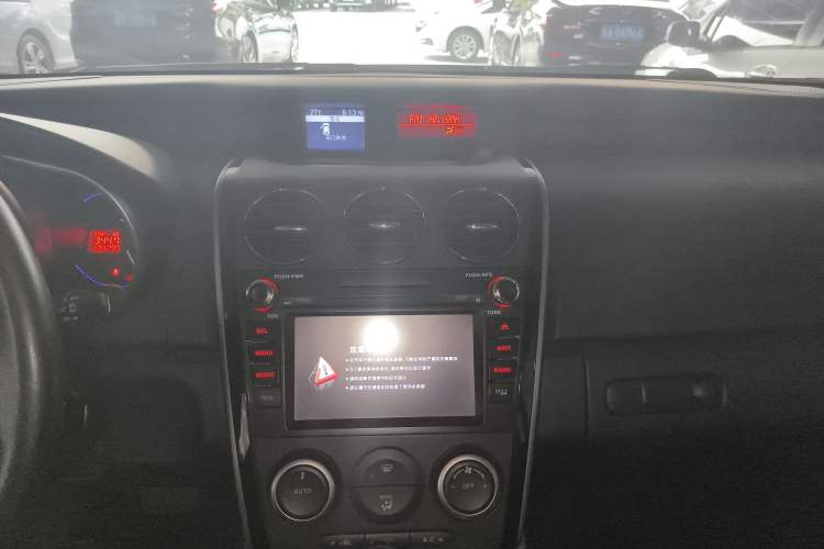 Used Mazda CX-7 2014 2.3T Smart All-Wheel Drive Supreme Edition Audio And AC Panel