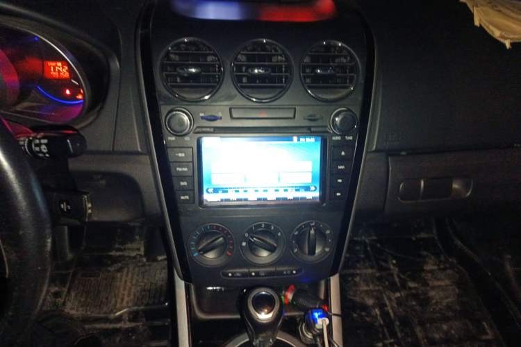 Used Mazda CX-7 2014 2.5L 2WD Fashion Edition Audio And AC Panel