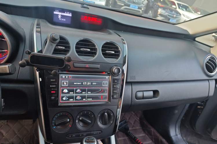 Used Mazda CX-7 2014 2.5L 2WD Fashion Edition Audio And AC Panel