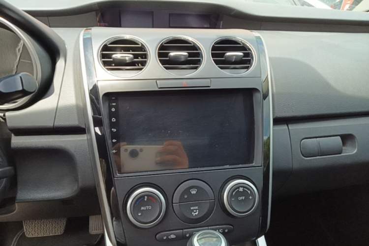 Used Mazda CX-7 2014 2.5L 2WD Luxury Edition Audio And AC Panel
