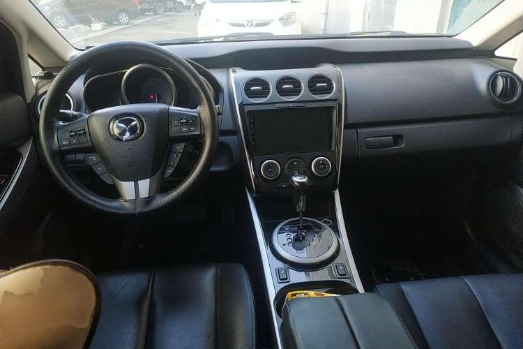 Used Mazda CX-7 2014 2.3T Smart All-Wheel-Drive Sport Edition Center Console