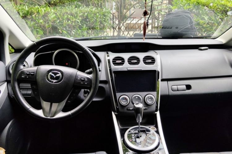 Used Mazda CX-7 2014 2.5L 2WD Premium Edition Center Console