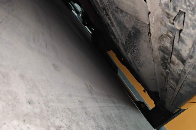 Used Mazda CX-7 2014 2.5L 2WD Luxury Edition Chassis Front Left
