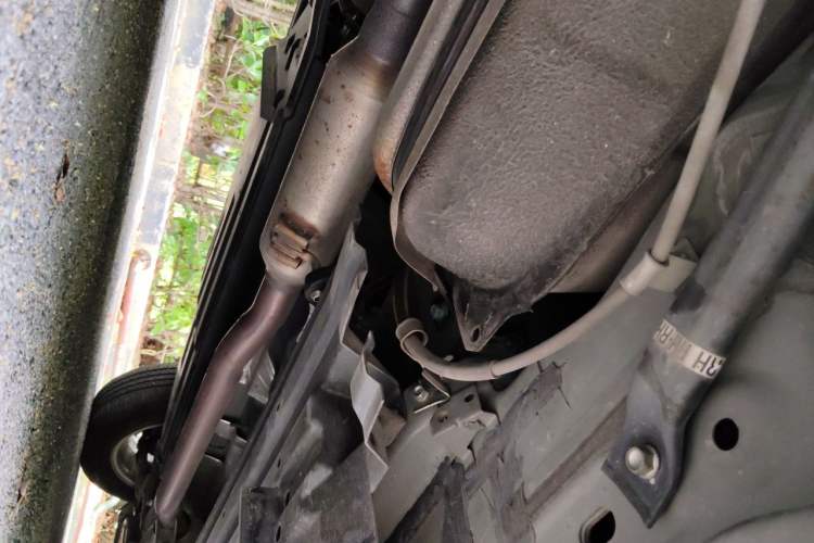 Used Mazda CX-7 2014 2.5L 2WD Premium Edition Chassis Rear Right