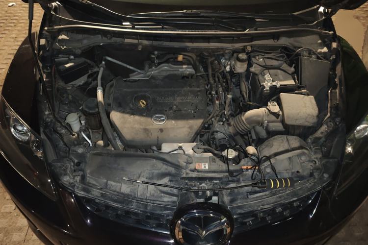 Used Mazda CX-7 2014 2.5L 2WD Luxury Edition Engine Bay