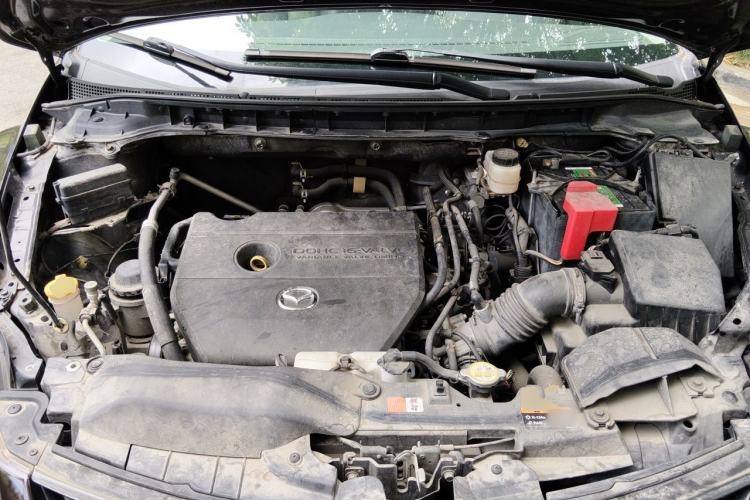Used Mazda CX-7 2014 2.5L 2WD Premium Edition Engine Bay
