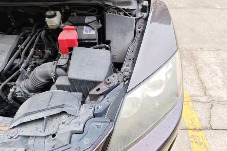 Used Mazda CX-7 2014 2.5L 2WD Fashion Edition Engine Bay Left