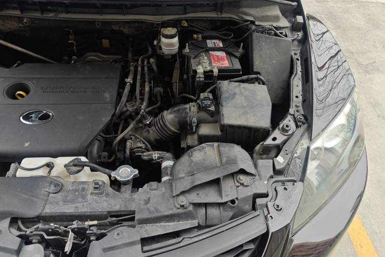 Used Mazda CX-7 2014 2.5L 2WD Fashion Edition Engine Bay Left