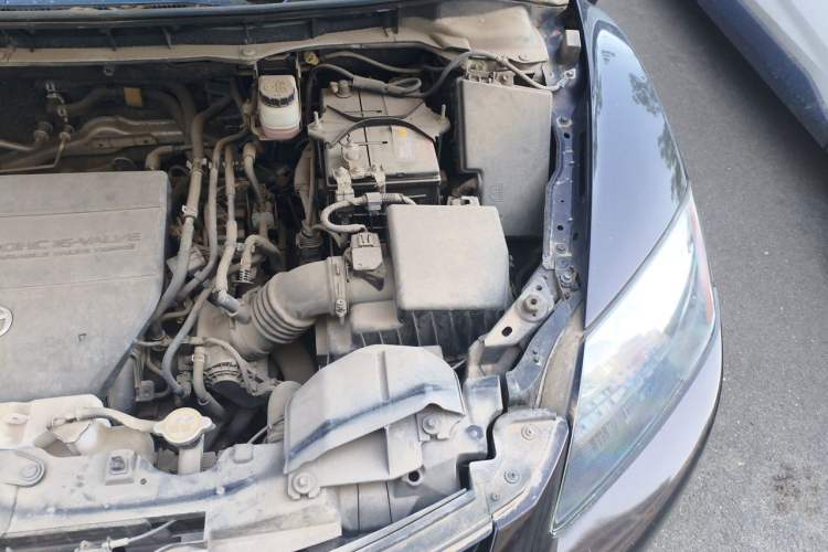 Used Mazda CX-7 2014 2.5L 2WD Fashion Edition Engine Bay Left