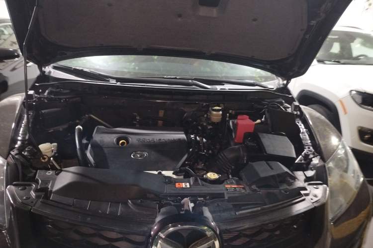 Used Mazda CX-7 2014 2.5L 2WD Luxury Edition Engine Bay