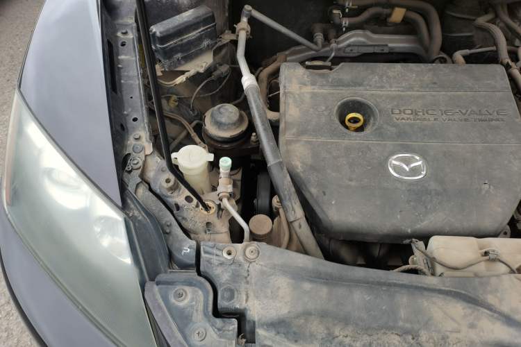 Used Mazda CX-7 2014 2.5L 2WD Fashion Edition Engine Bay Right
