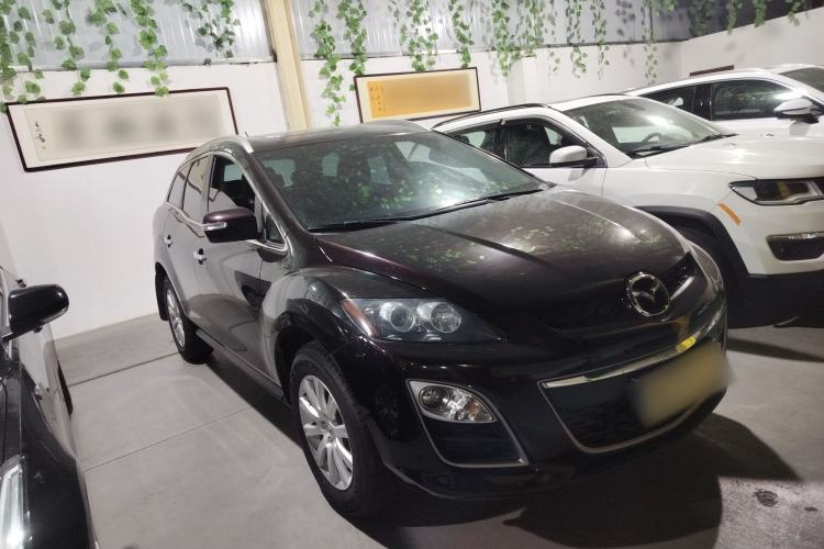 Used Mazda CX-7 2014 2.5L 2WD Luxury Edition Front Right 45 Deg