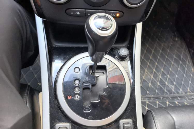 Used Mazda CX-7 2014 2.5L 2WD Luxury Edition Gear Lever
