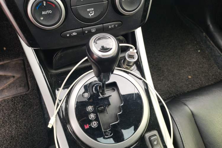 Used Mazda CX-7 2014 2.3T Smart All-Wheel Drive Supreme Edition Gear Lever