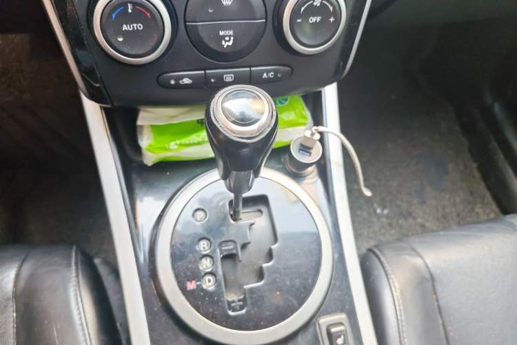 Used Mazda CX-7 2014 2.3T Smart All-Wheel Drive Supreme Edition Gear Lever