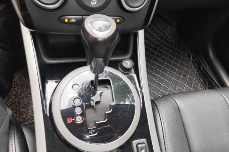 Used Mazda CX-7 2014 2.5L 2WD Premium Edition Gear Lever