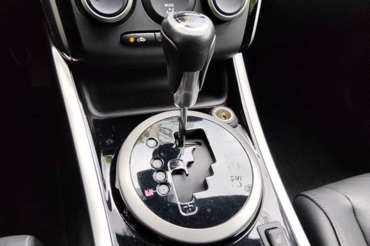 Used Mazda CX-7 2014 2.5L 2WD Premium Edition Gear Lever