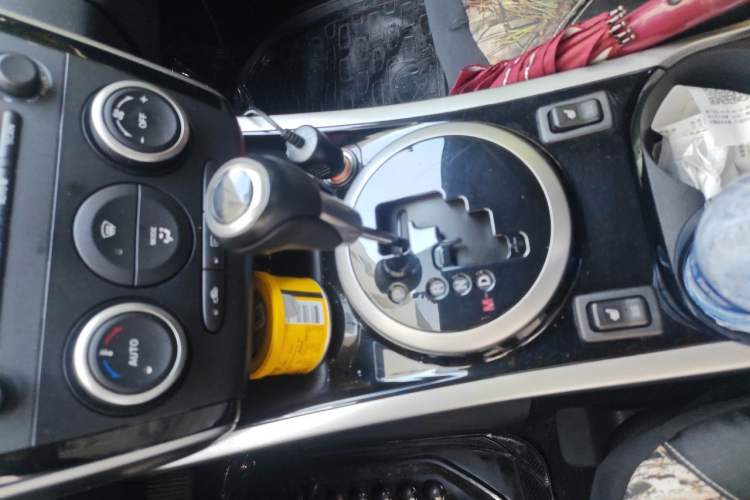 Used Mazda CX-7 2014 2.5L 2WD Luxury Edition Gear Lever