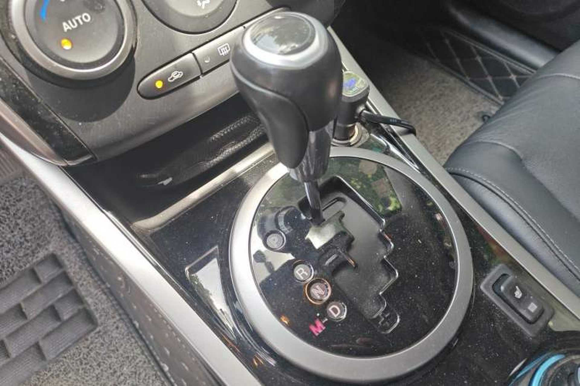 Used Mazda CX-7 2014 2.5L 2WD Luxury Edition Gear Lever