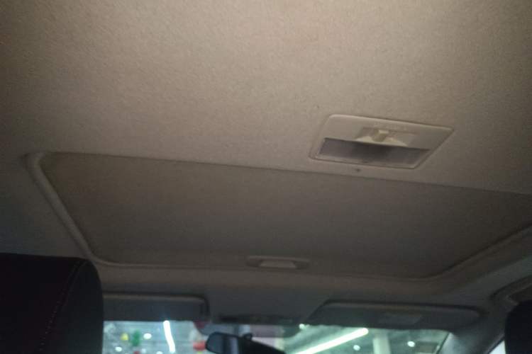 Used Mazda CX-7 2014 2.5L 2WD Luxury Edition Headliner
