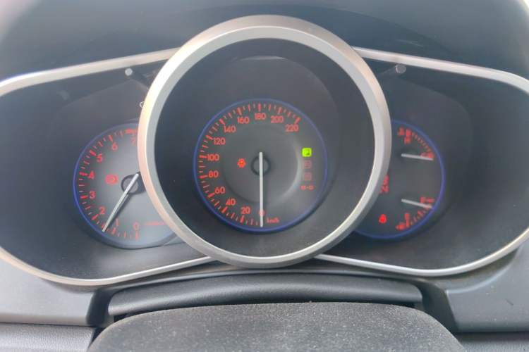 Used Mazda CX-7 2014 2.3T Smart All-Wheel Drive Supreme Edition Instrument Cluster