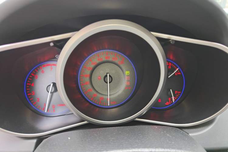 Used Mazda CX-7 2014 2.5L 2WD Premium Edition Instrument Cluster