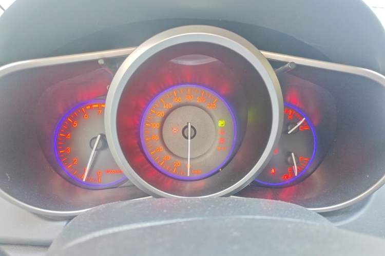 Used Mazda CX-7 2014 2.5L 2WD Luxury Edition Instrument Cluster