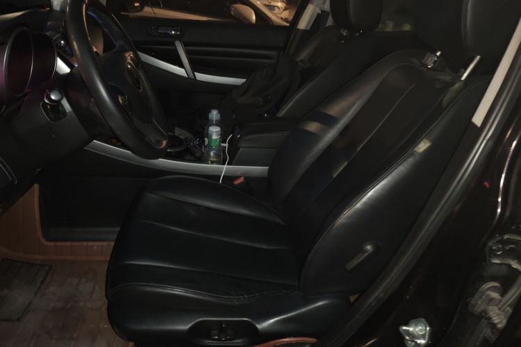 Used Mazda CX-7 2014 2.5L 2WD Luxury Edition Interior 2