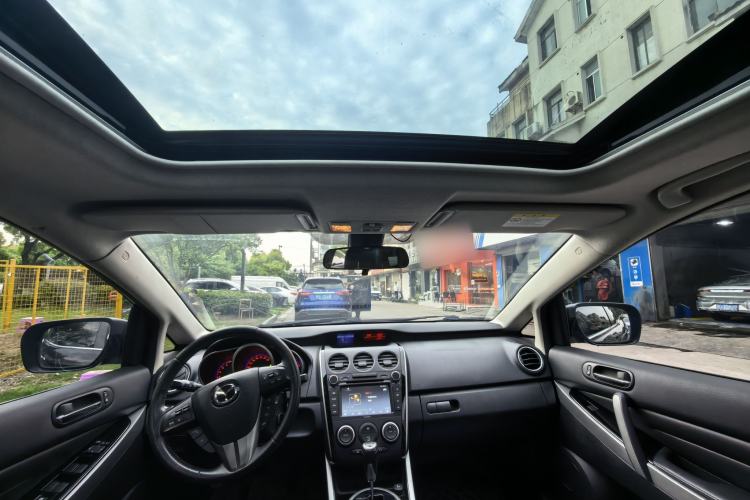 Used Mazda CX-7 2014 2.5L 2WD Premium Edition Interior 4