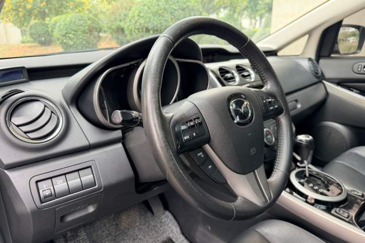 Used Mazda CX-7 2014 2.3T Smart All-Wheel-Drive Sport Edition Interior 4